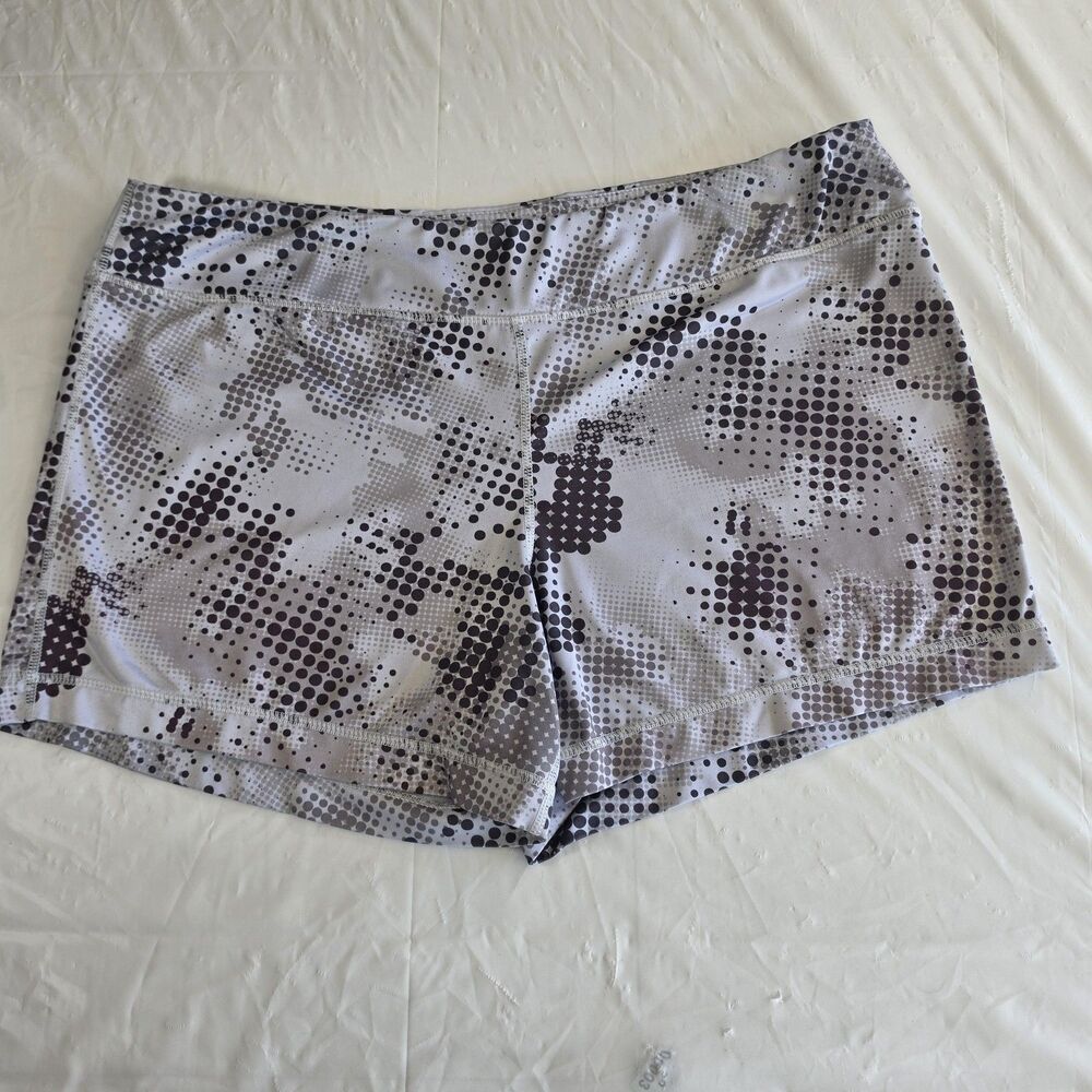 Danskin Now Shorts Womens XL Gray Camo Compression 4" Inseam Running Yoga